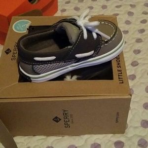 Toddler sperry